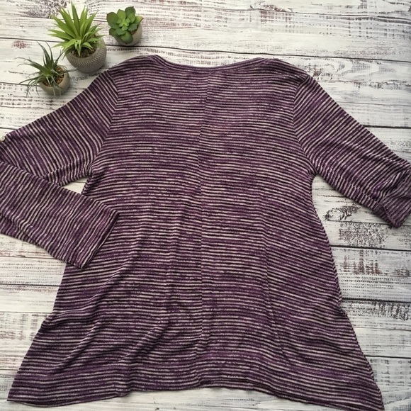 Oversized Flowy Lightweight Knit V Neck Tunic - Picture 6 of 7